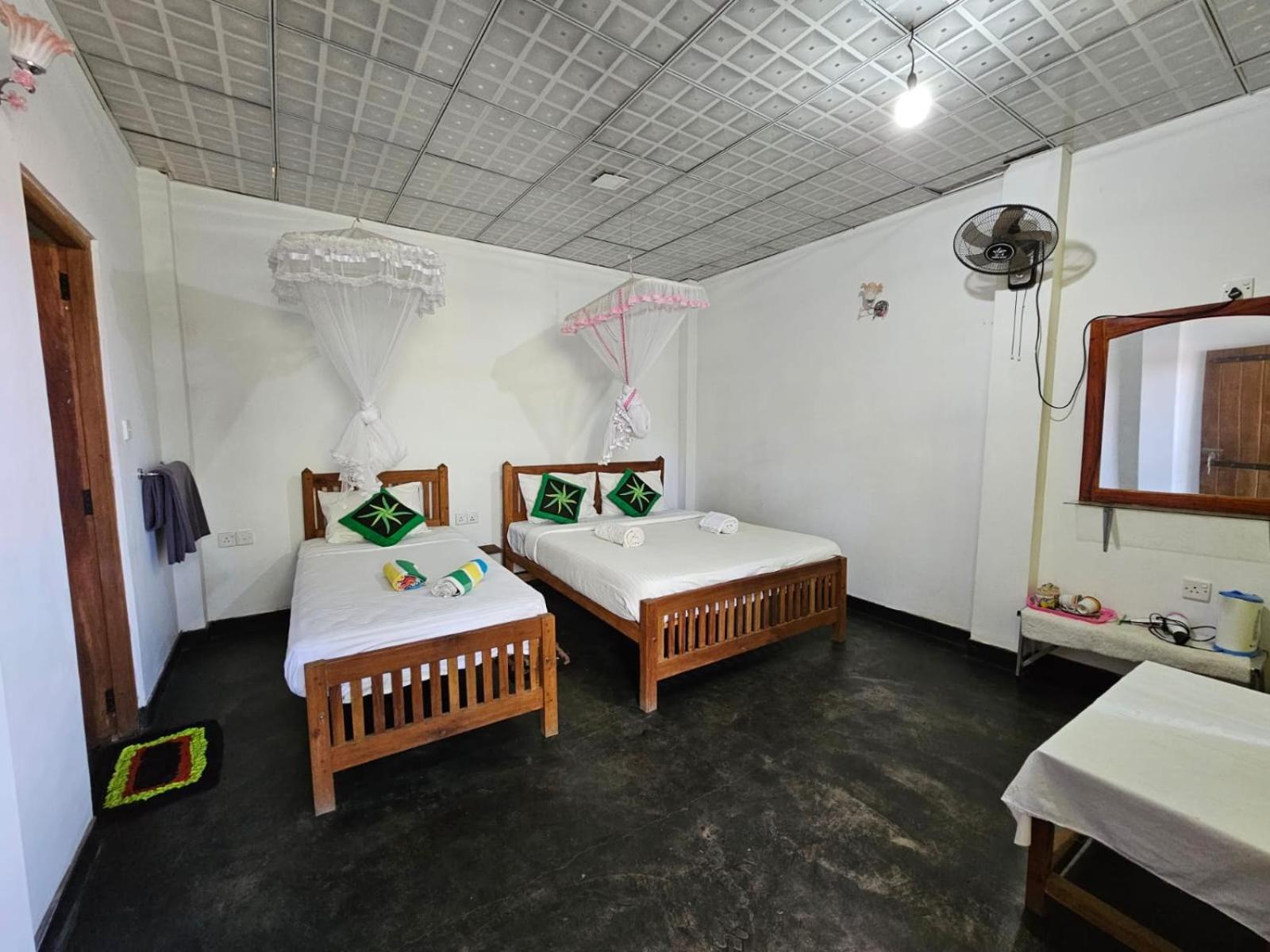 Enthral View Homestay Ела Екстериор снимка